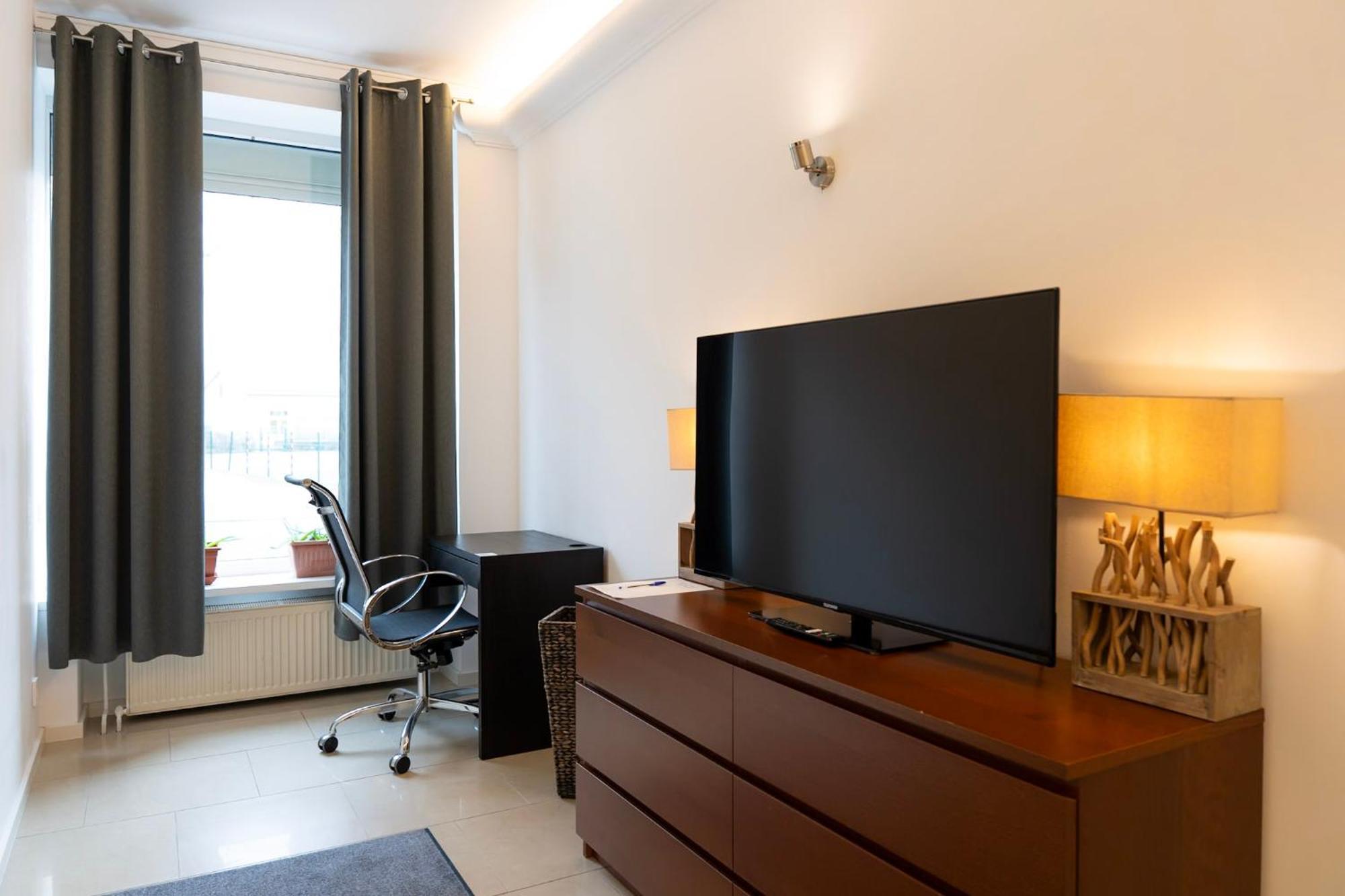 Sunny Side - Apartment By Comfort Housing Falkensee Bagian luar foto