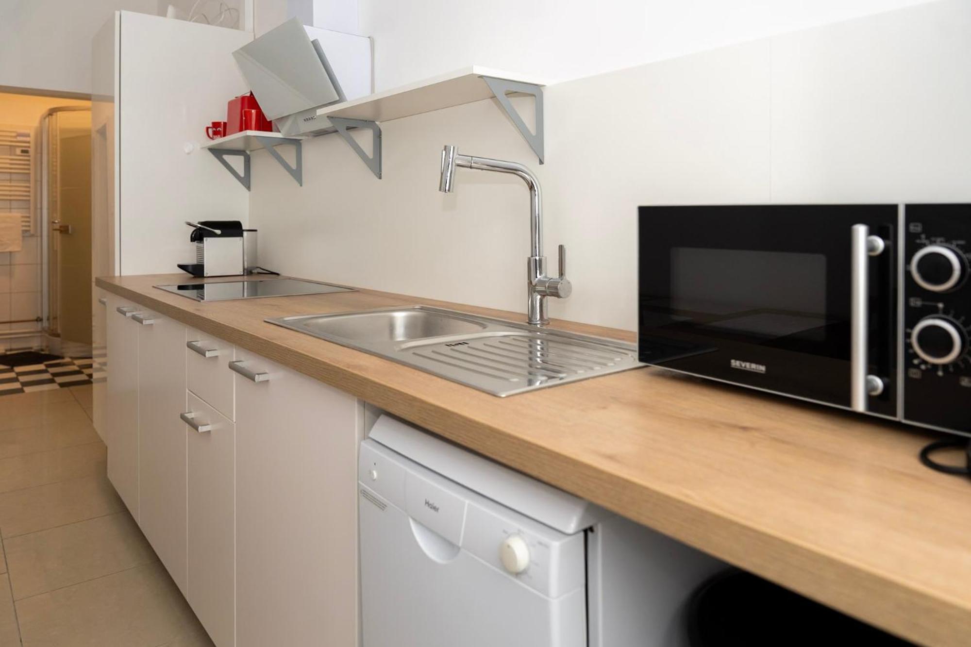 Sunny Side - Apartment By Comfort Housing Falkensee Bagian luar foto